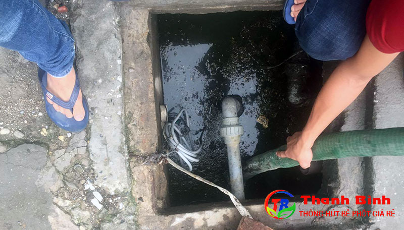 Thanh Bình nhận hút hầm cầu tại 7 quận Long An